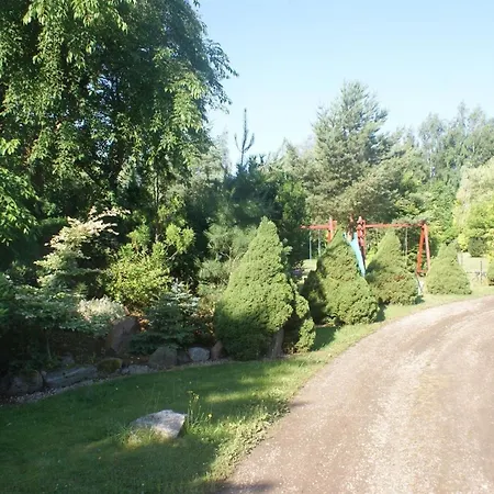 Dorf Stille - Huetten In Den Gaerten Magra - Rose Zakrzewo (Slawno)
